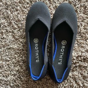 Rothy ‘the flat’ black